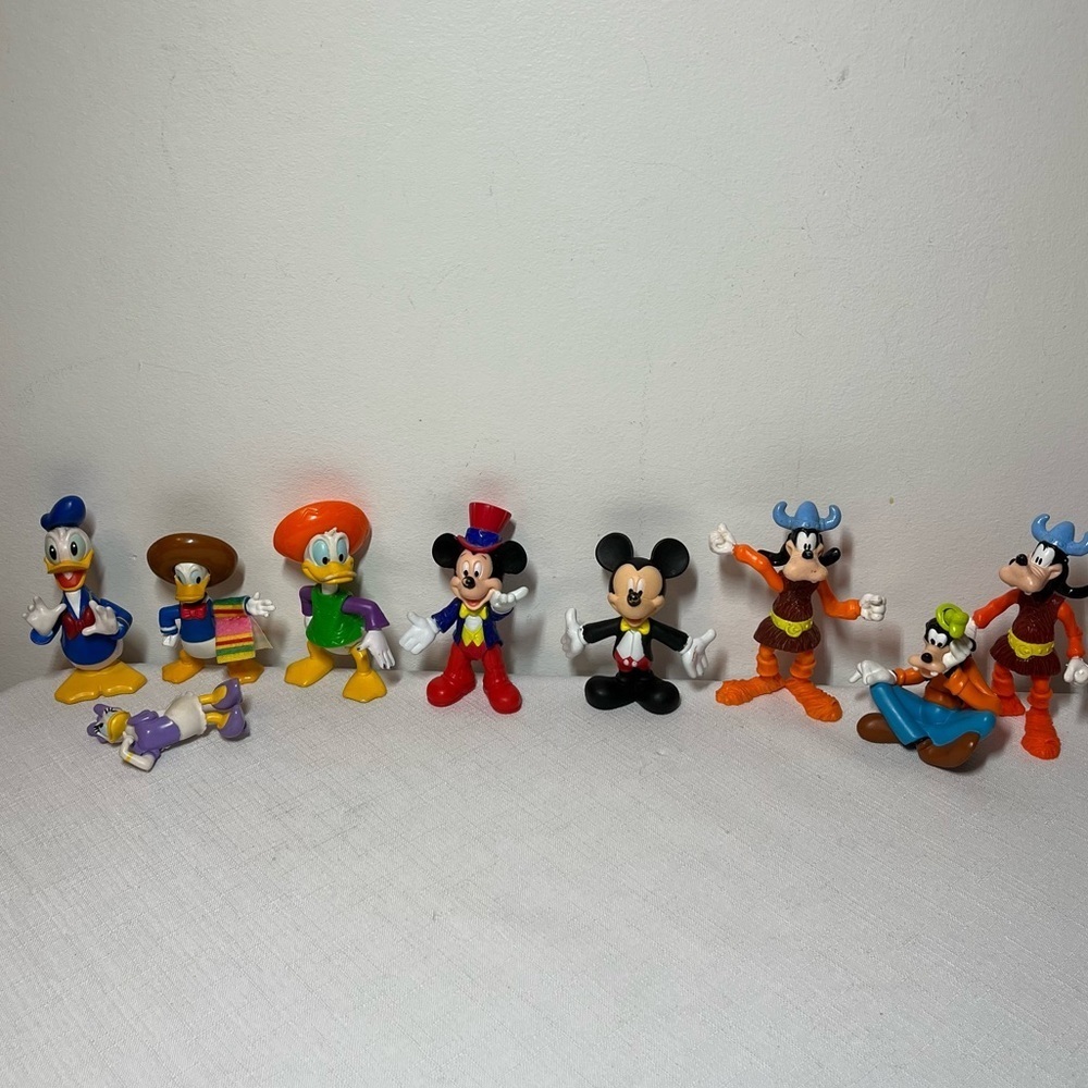 Vintage Disney Character Set Mickey Daisy Donald goofy. Hours of fun